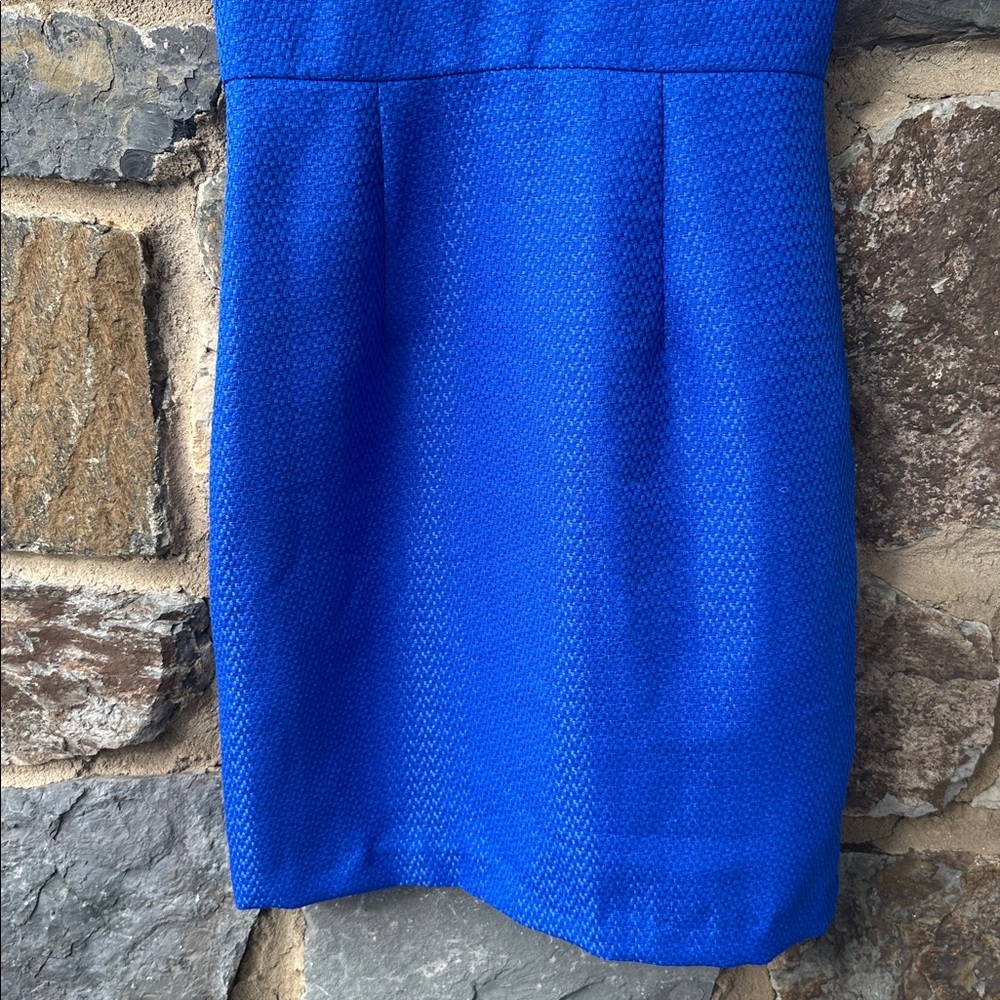 Mac Duggal Vintage Sleeveless V-Neck Mini Sheath Dress in Royal Blue Size 6 - Picture 4 of 9